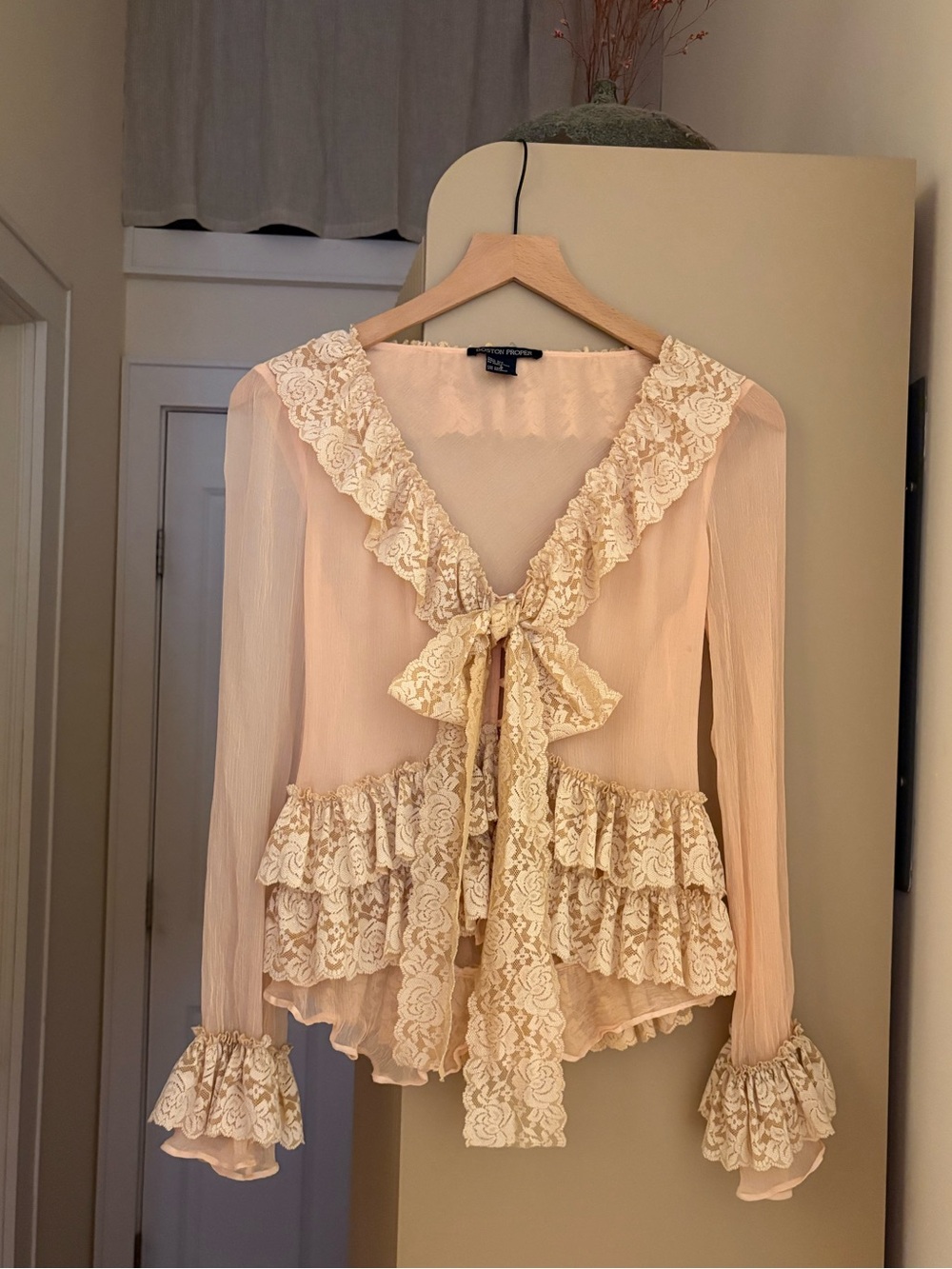 Boston Proper 100% Silk Lace Ruffle Tie Front Blouse Size 8 Fits XS